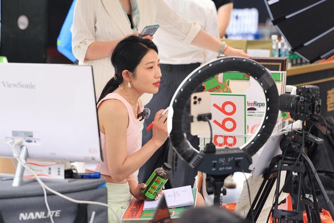 务场景电商、短剧出海翻译成增长点AG真人